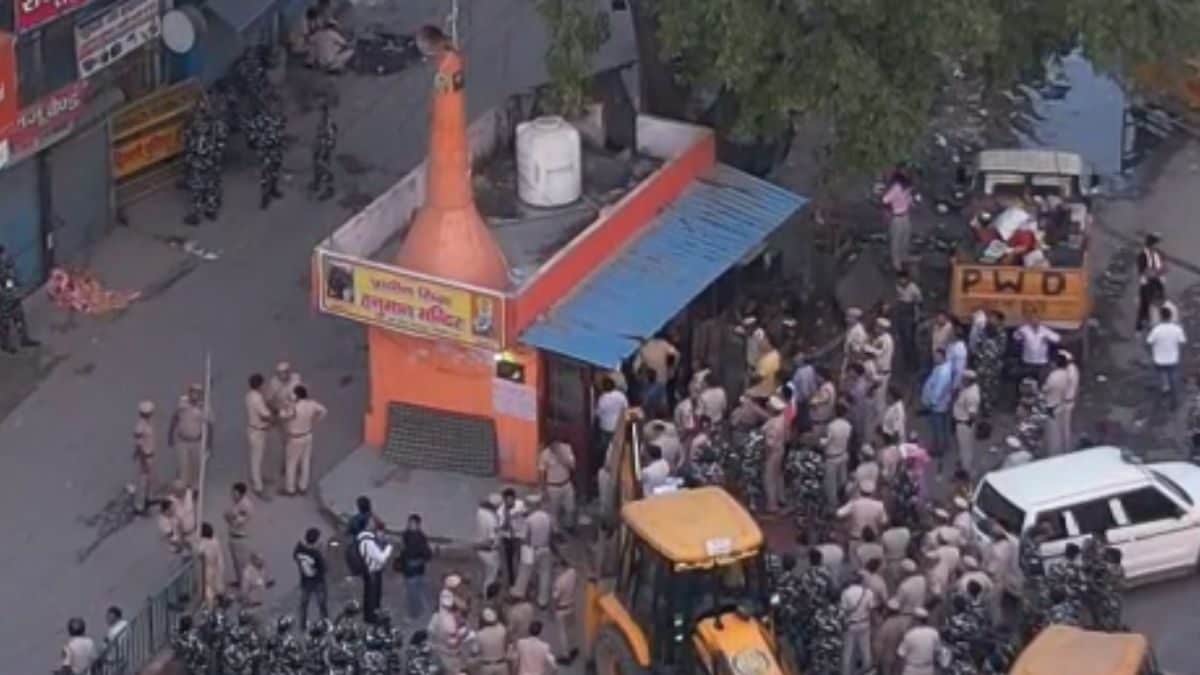 Northeast Delhi Temple, Dargah Razed in Demolition Drive in Bhajanpura