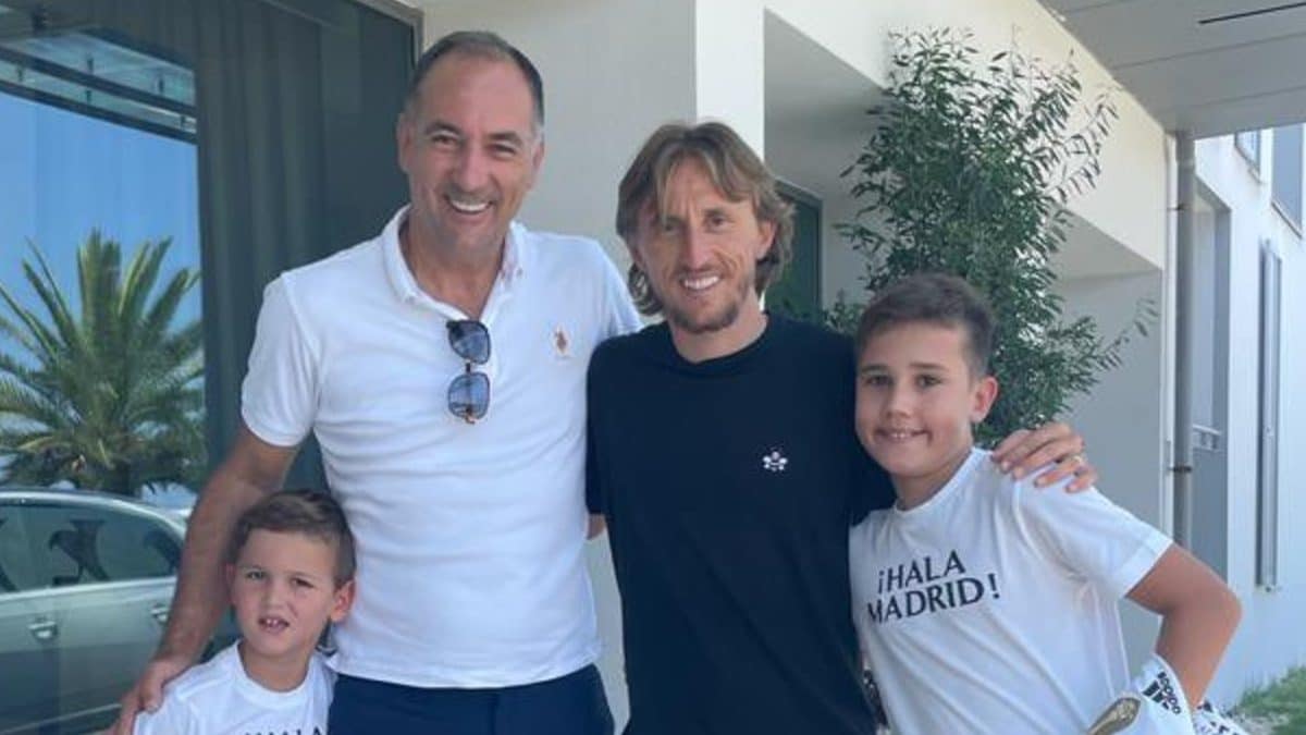 Igor Stimac Reunites With Real Madrid's Luka Modric While On Vacation