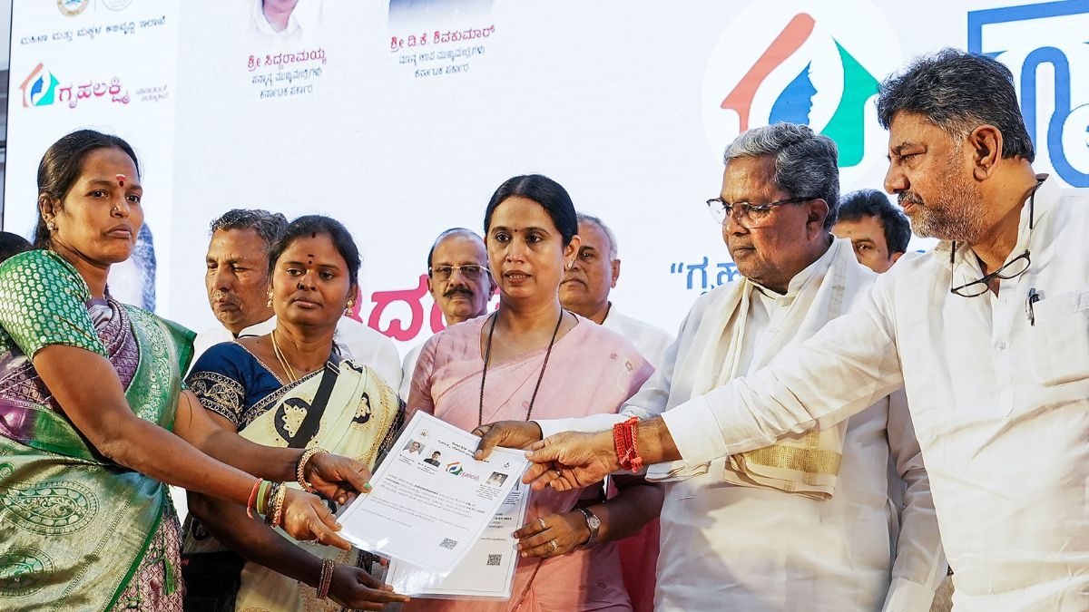 'Impressed With Congress': K'taka Govt's Gruha Lakshmi Scheme A Hit With Over 60K Applications in 6 Days - Vimarsana News