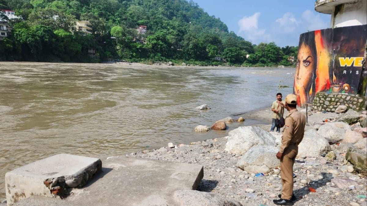 Uttarakhand: Haridwar on Alert as Ganga Reaches Warning Level, Bhimgoda Barrage Gate Damaged