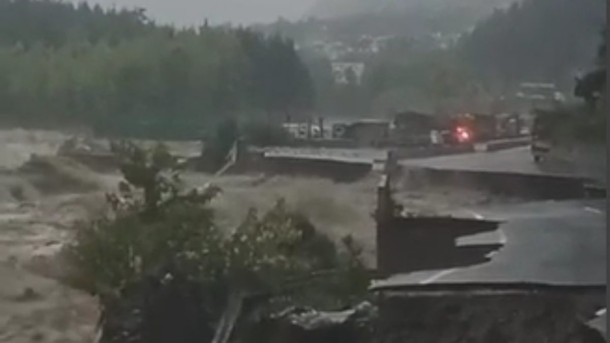 Weather News LIVE: Delhi Waterlogged After Record Rain, Landslide & Avalanche Alert in HP - Vimarsana News