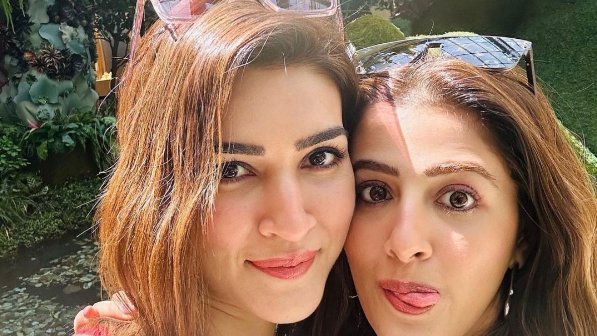 Kriti Sanon's Sister Nupur Gives Epic Reply To Troll Who Called Them 'Flop Sisters'