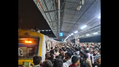 Mumbai Local Train Brushes Against Platform at Mumbra Station in Thane
