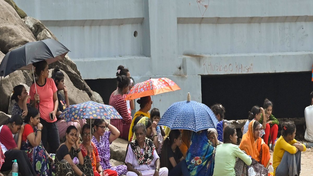 Mumbai Creek Tragedy: Bodies of 2 Boys Found, 1 Still Missing - Vimarsana News