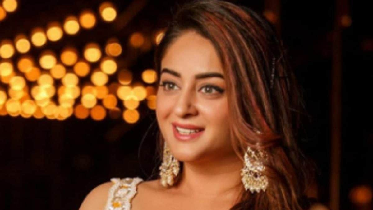 Mahhi Vij Hits Back At Trolls Targeting Her Daughter Tara’s Namaz Video – News18