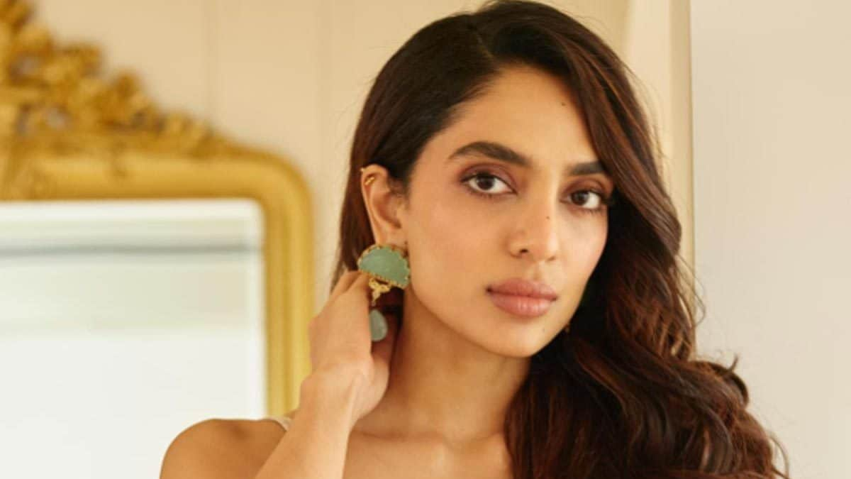 Sobhita Dhulipala Gets Candid About Her Dating Green Flag Checklist On A Dating App – News18