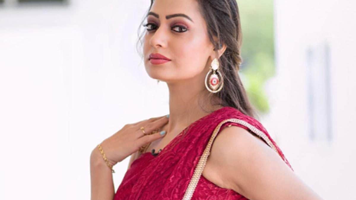 Jabardasth Anchor Sowmya Rao Fires Up Instagram With New Pics News18