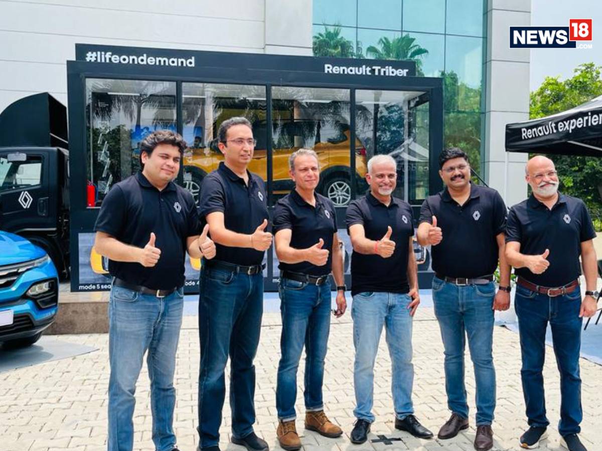 Renault Showroom on Wheels