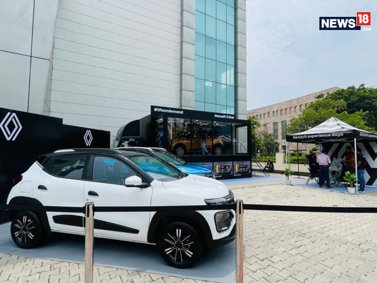 Renault Showroom on Wheels