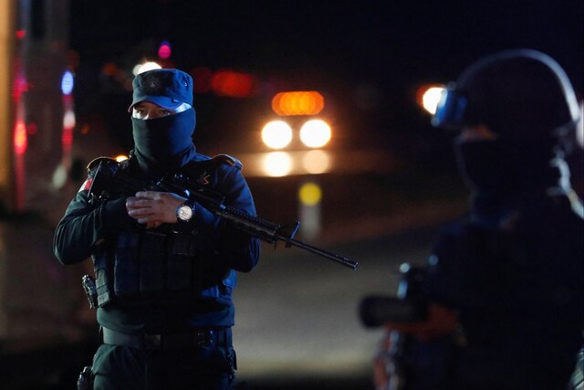 Kidnappers Free 16 Police Employees In Mexico After Three Days Of