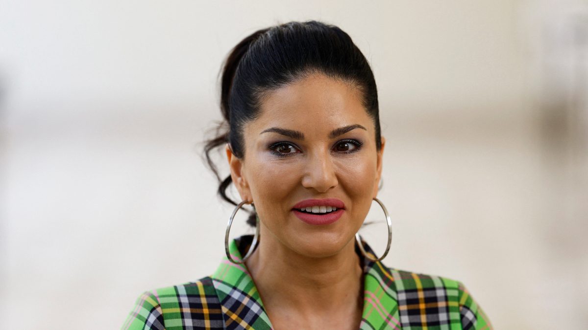 Sunny Leone Opens Up On Taking Her Brother's Nick Name As Her Stage Name, Says Her Mom Hated It - Vimarsana News
