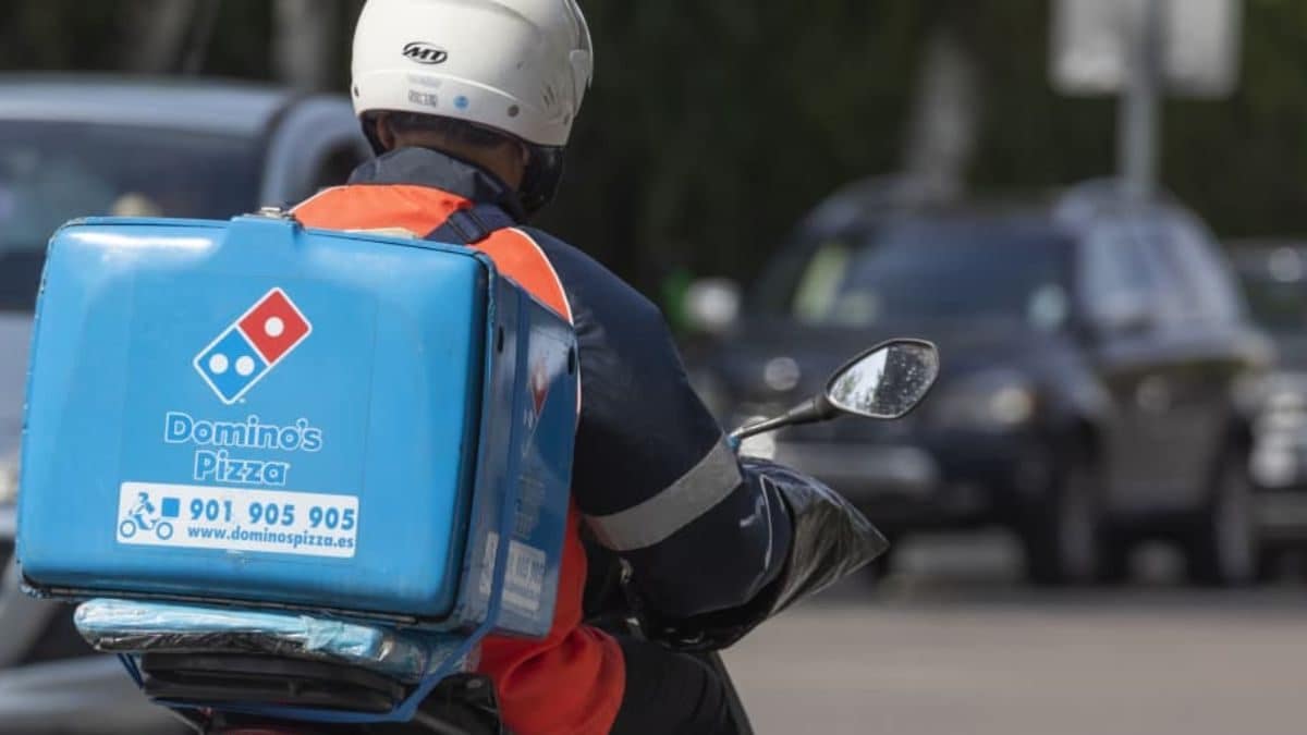 Domino’s Delivery Guy Proposes Woman Customer on Chat, Police Intervenes After Tweet Goes Viral – News18