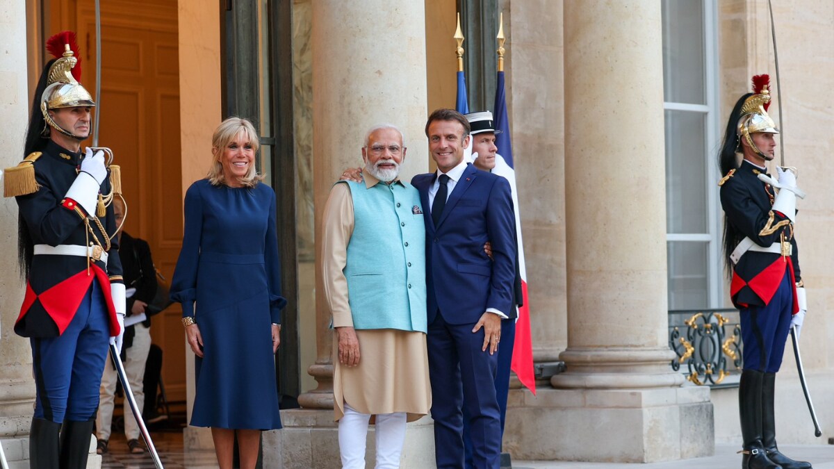 Modi in France: PM Addresses Diaspora, Attends Key Meetings and State Dinner with Prez Macron | In Pictures - Vimarsana News