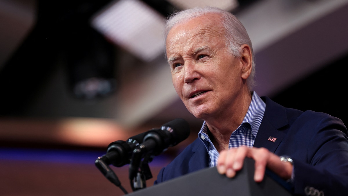 US Sending Cluster Munitions to Ukraine, a ‘Difficult Decision’ Says US President Biden – News18