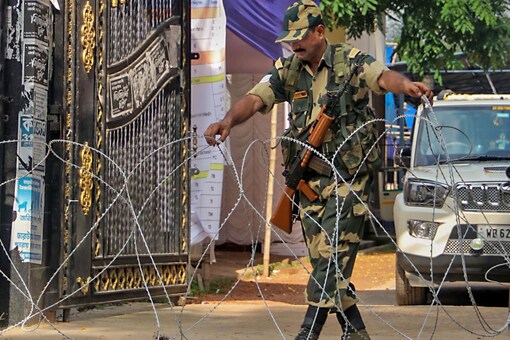 The district SPs concerned will monitor it so that the displaced persons can reach their villages and live peacefully in their homes, the court said.

(Image/PTI)
