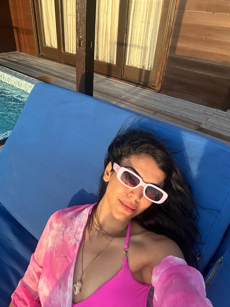  Who doesn't love a tie-die print? Shriya does too and this sun-lit picture is going to live rent-free in everybody's hearts. (Image: Instagram)