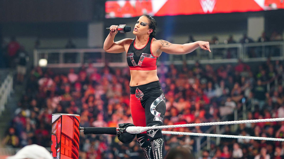  Shayna Baszler defeated Nikki Cross (WWE)