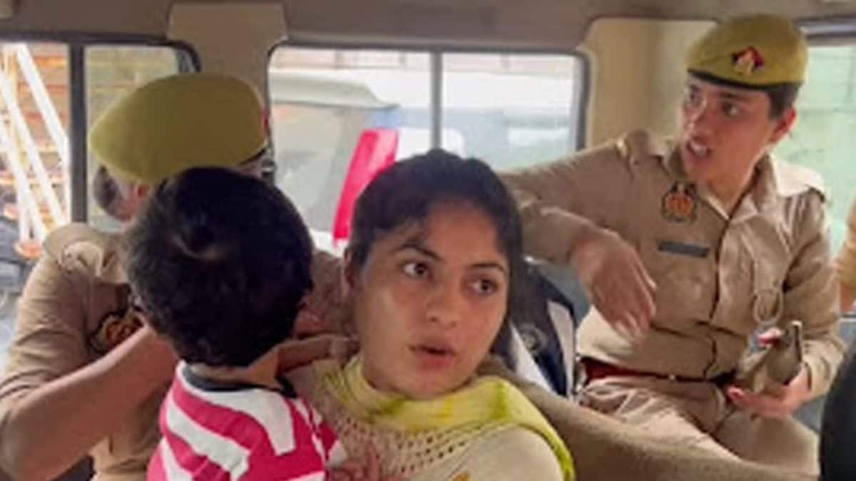 Want to Stay with My Husband, Says Bangladeshi Woman After Landing in Noida - Vimarsana News