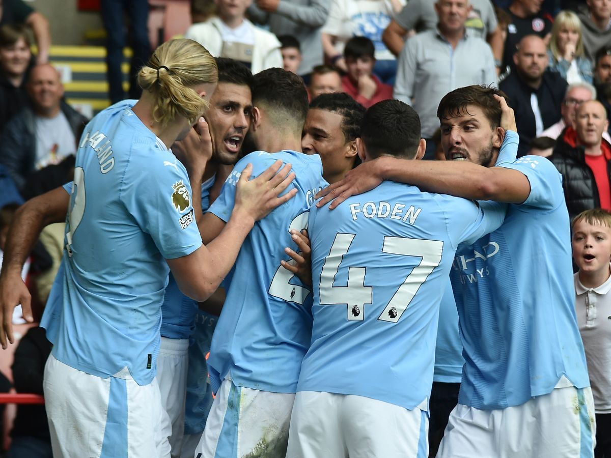 Burnley vs Manchester City Highlights: BUR 0 MCI 3 - Haaland Brace