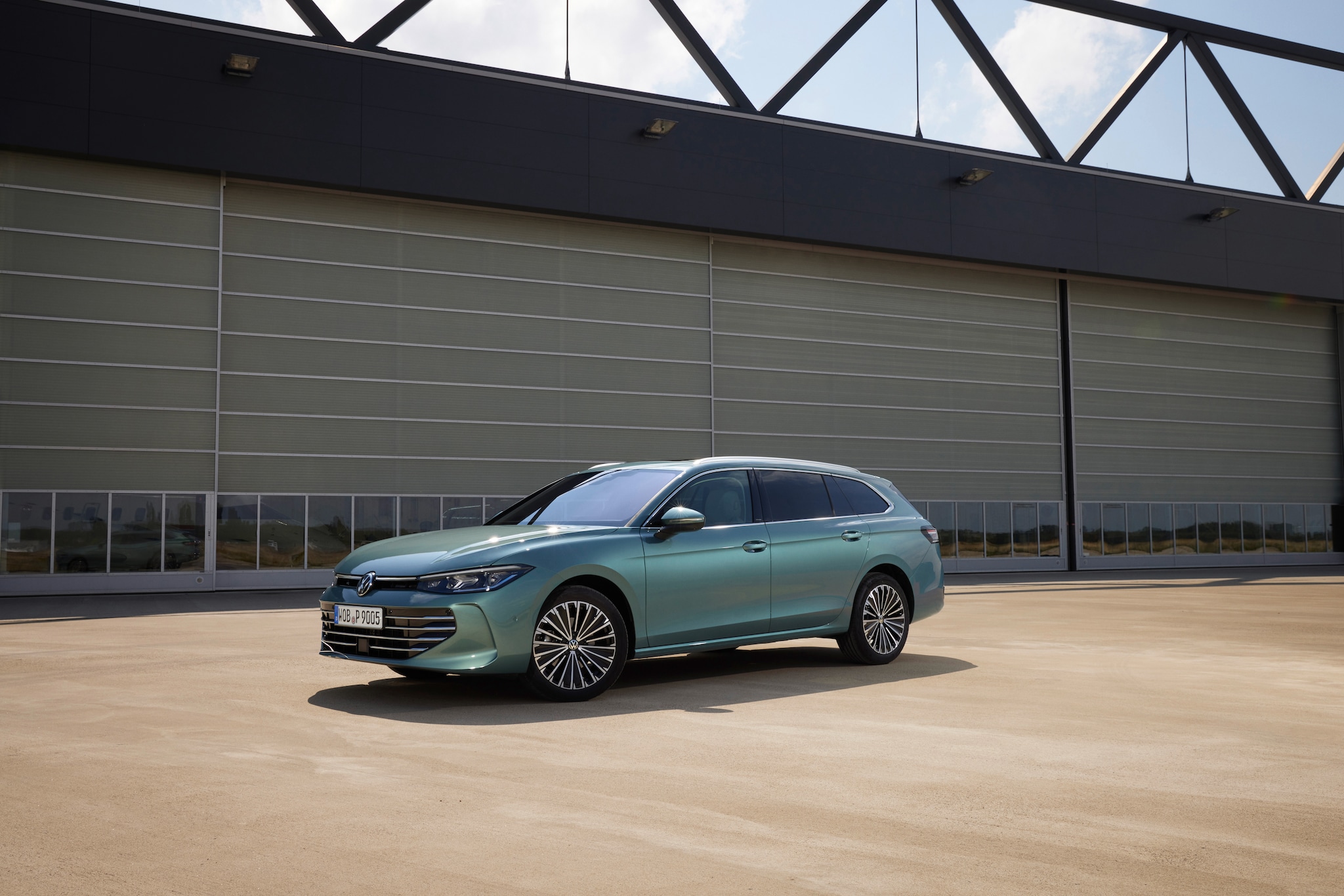 2024 Volkswagen Passat Estate in Pics: See Design, Features, Interior ...