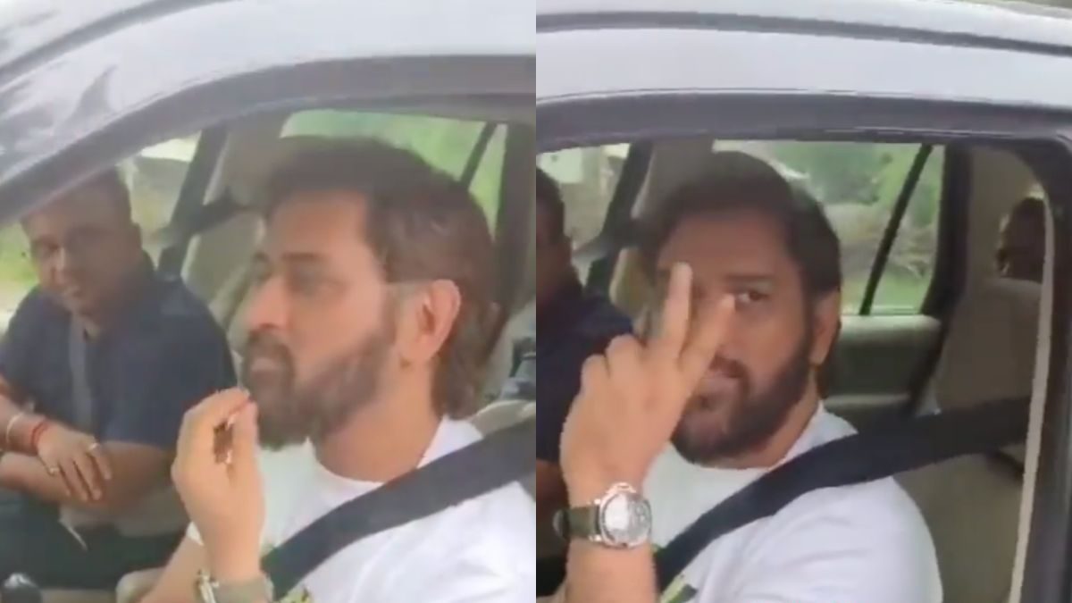 Video of MS Dhoni Asking Directions From Strangers On Way to Ranchi Has Fans Lauding His Humility