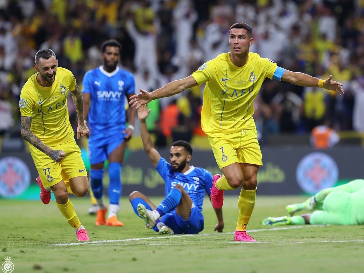 Cristiano Ronaldo sends Al-Nassr to the Arab Club Champions Cup final  thanks to a 75th-minute penalty 💪