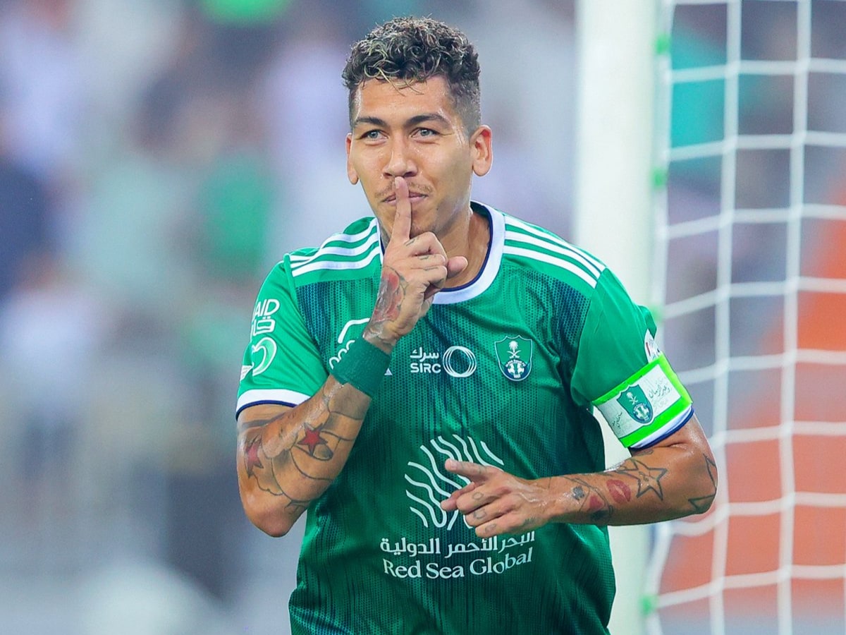 Hurts to say former, but he is. Former Liverpool star Roberto Firmino playing for Al Ahli.