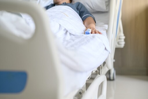The victim suffered fractures on his leg and was admitted to a hospital, police said.
(Representative Image: Shutterstock)