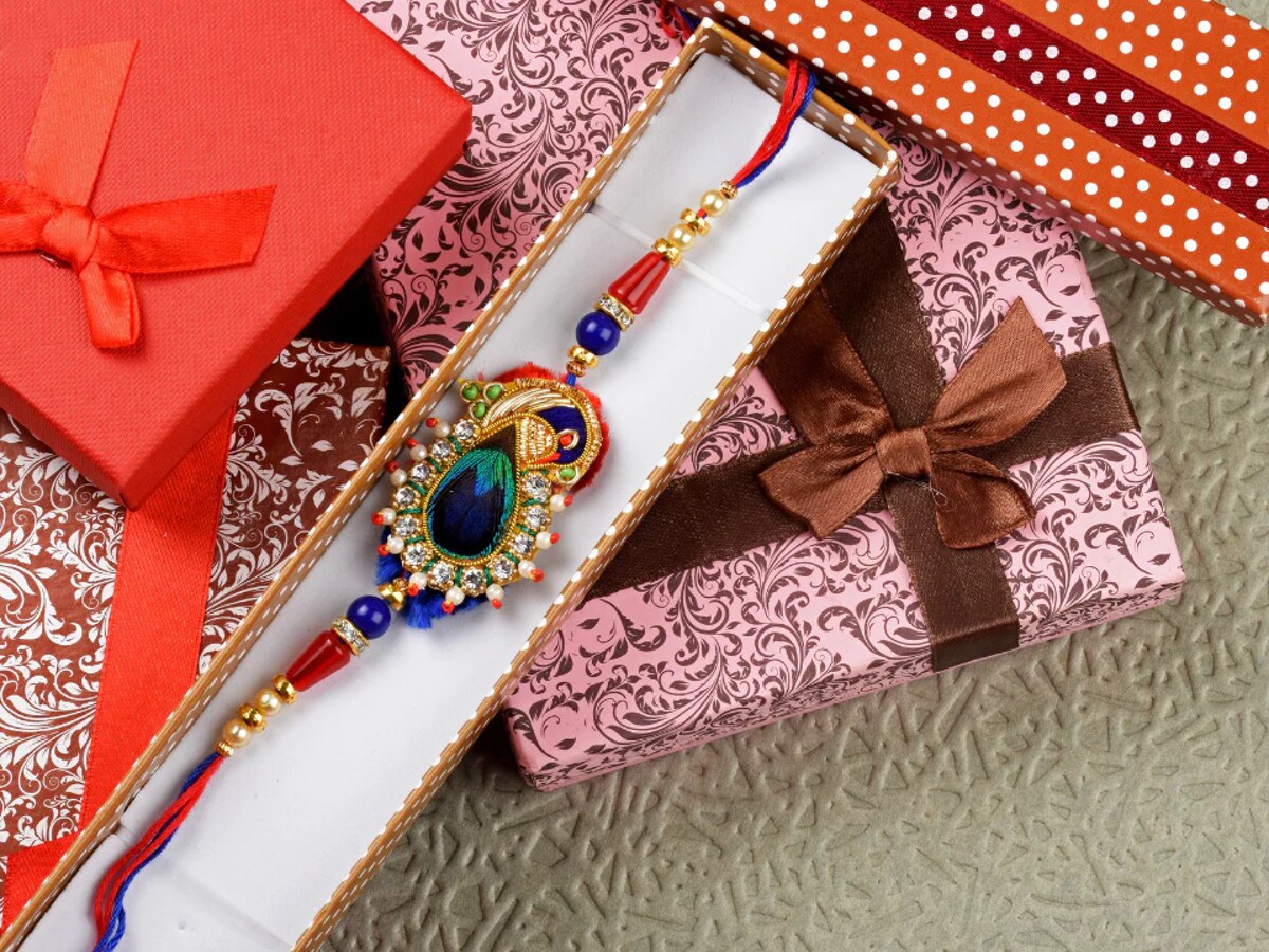 Rakhi Gift for Sister Under 500 | Best Raksha Bandhan Gifts Online