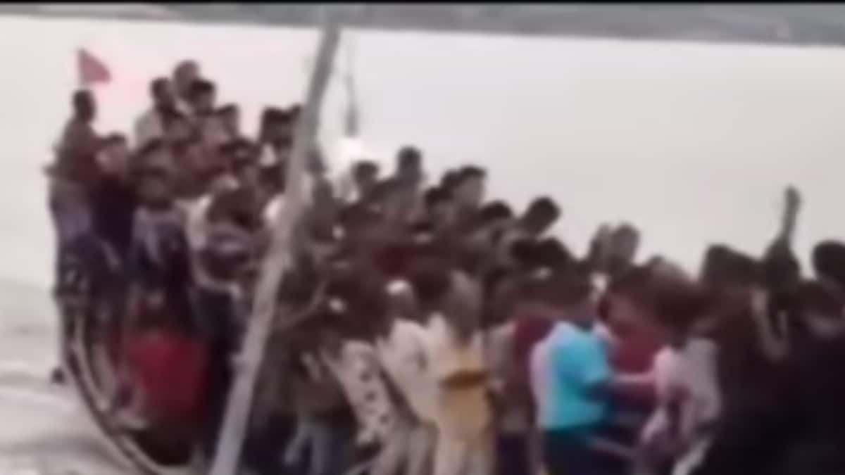 India's 'Titanic' Moment Goes Viral And Can't Stop Laughing