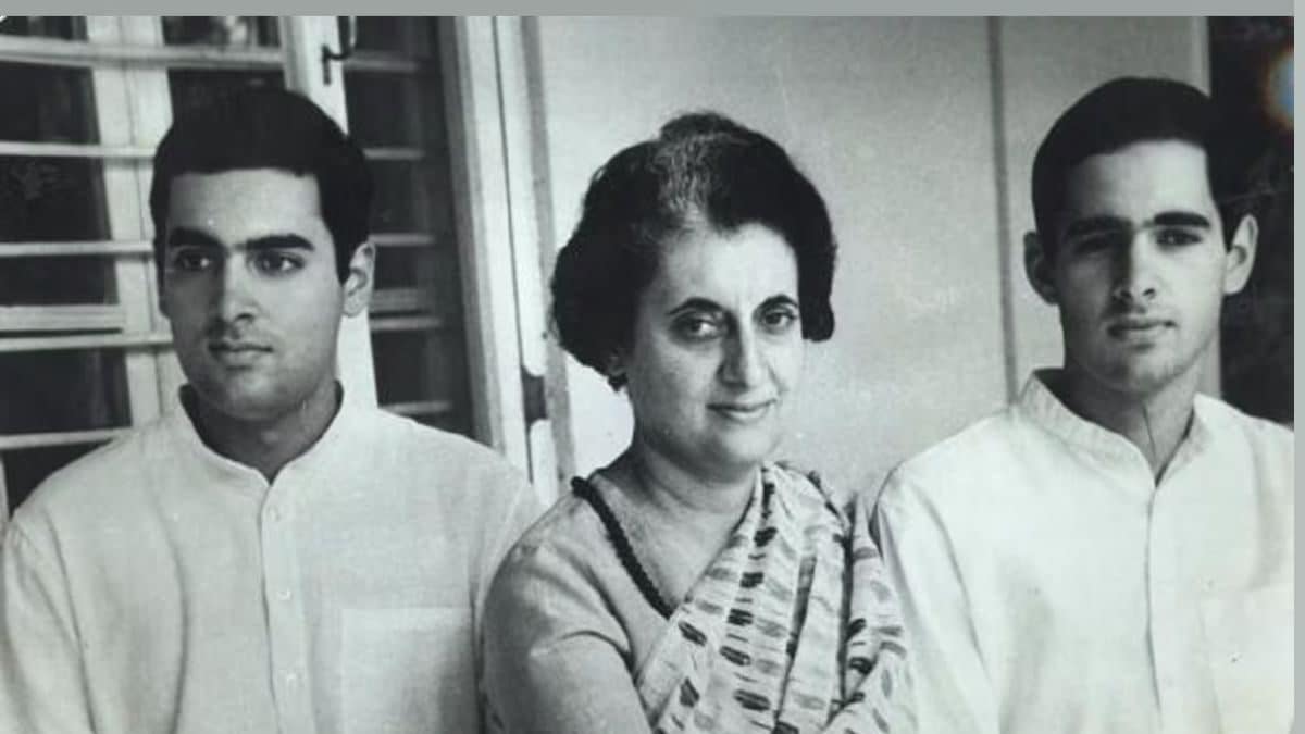 ​Indian Prime Ministers and Cases of Corruption: Indira's Dhritrashtra Syndrome and Emergency Excesses - Vimarsana News