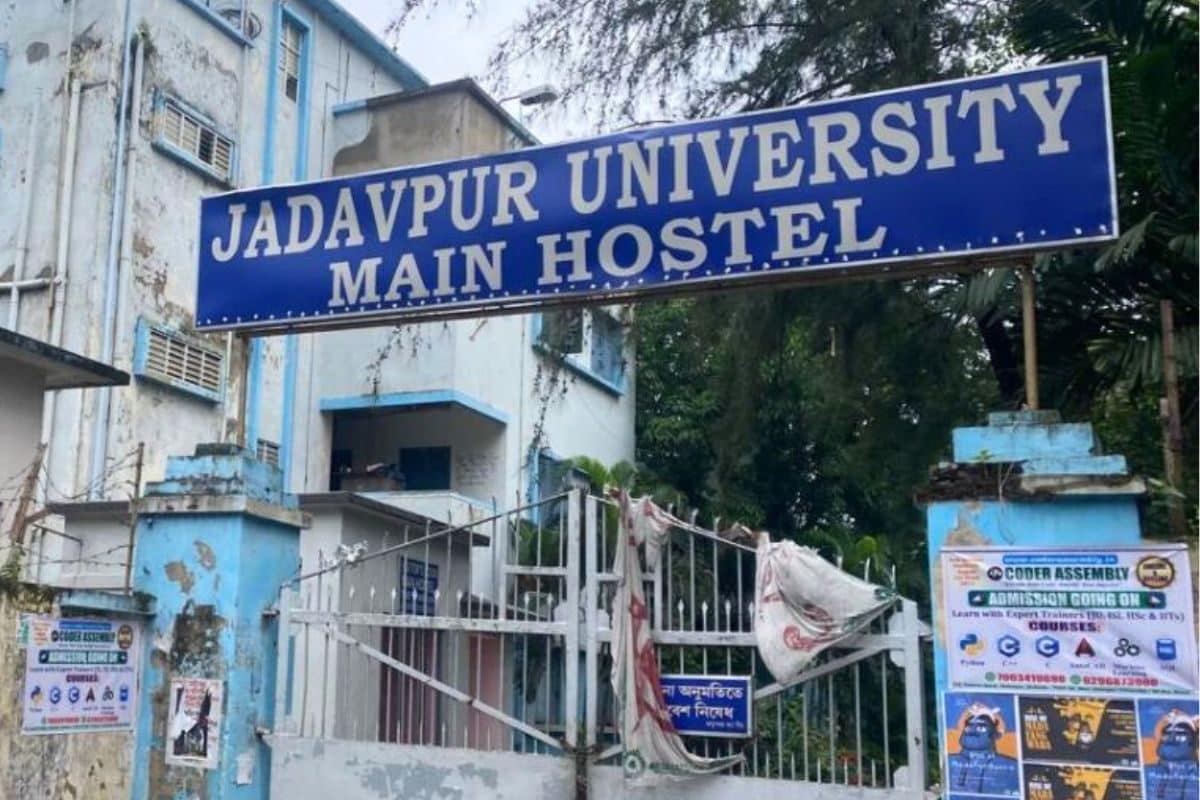 Jadavpur University 1st-Year Student Who Died by Suicide Made to Run Naked in the Hostel Corridor