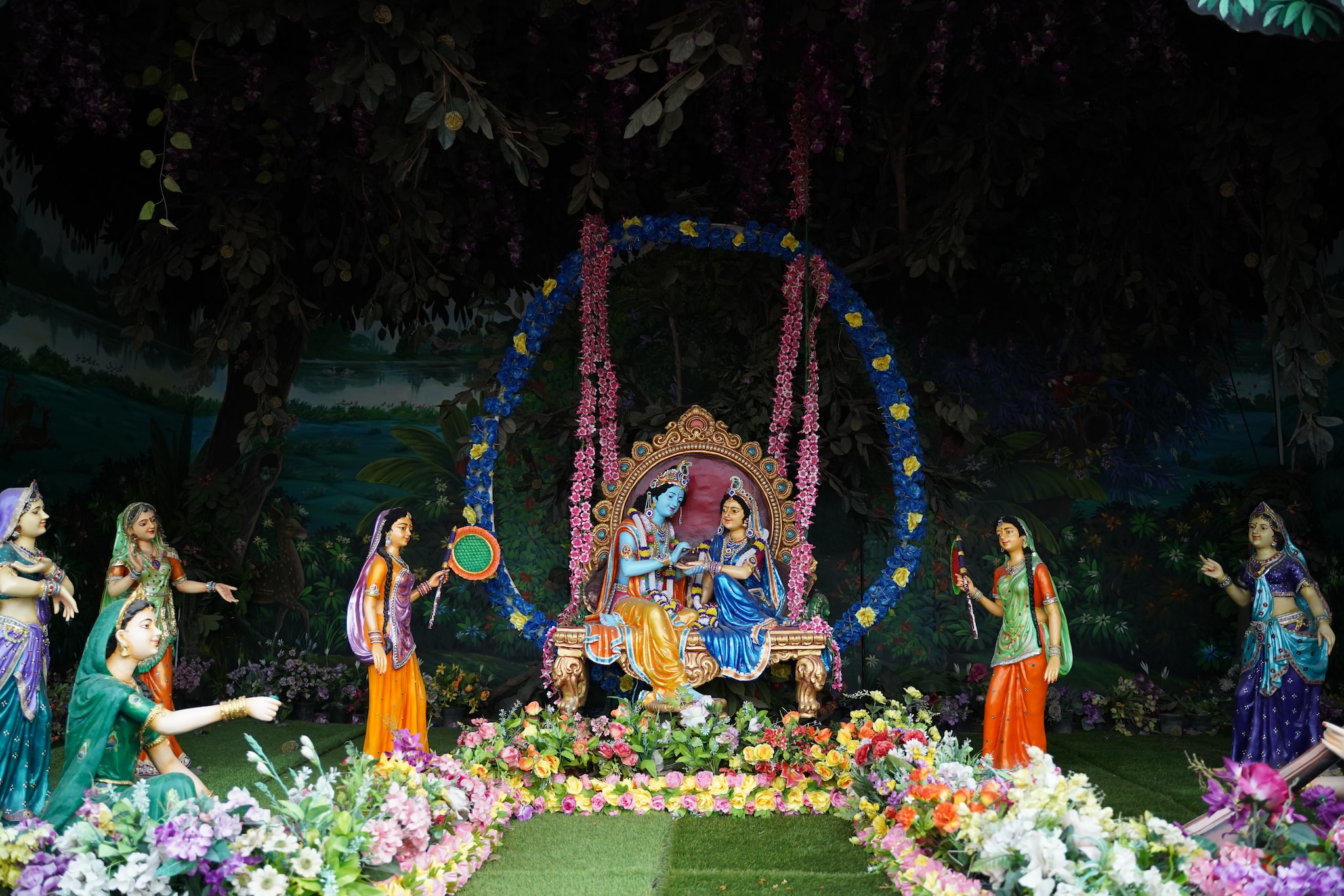 Janmashtami 2023: Devotees Flock to Vrindavan and Mathura for Gokulashtami  | Lifestyle News - News18