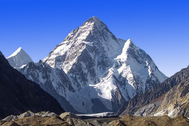 Mountaineer Kristin Harila dismisses allegations of leaving an injured guide on K2. (Image: Shutterstock/Representative)