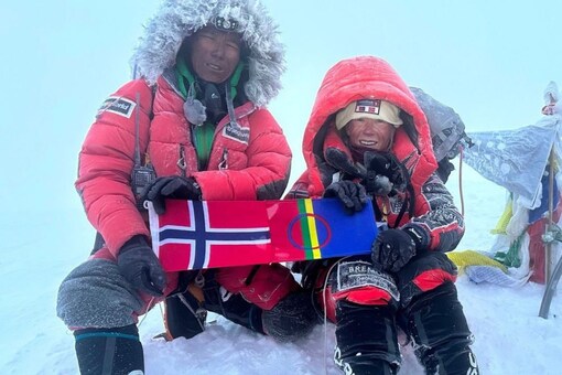 Record-Breaking Mountaineering Duo Kristin Harila and Tenjin Sherpa ...