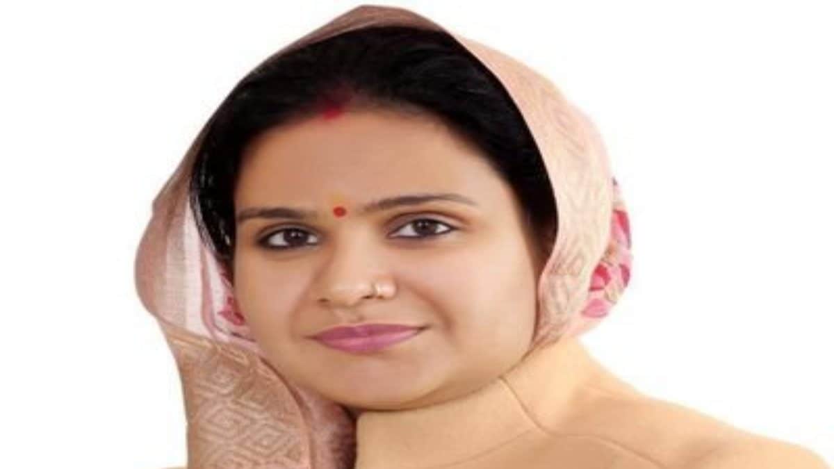 Jaipur Heritage Mayor Suspended, Husband Arrested While Taking Bribe for 'Patta' - Vimarsana News