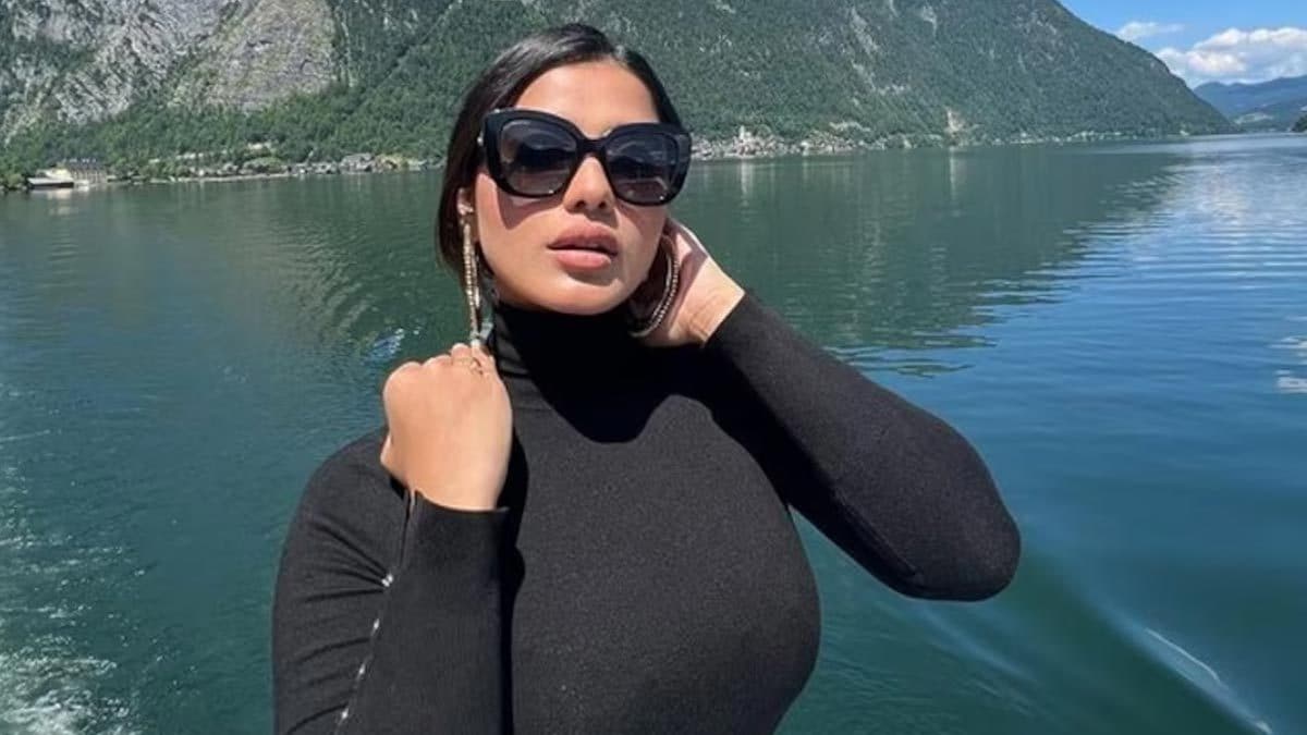 Actress Ketika Sharma Embraces Casual Chic Avatar For Her Austria Vacation - Vimarsana News