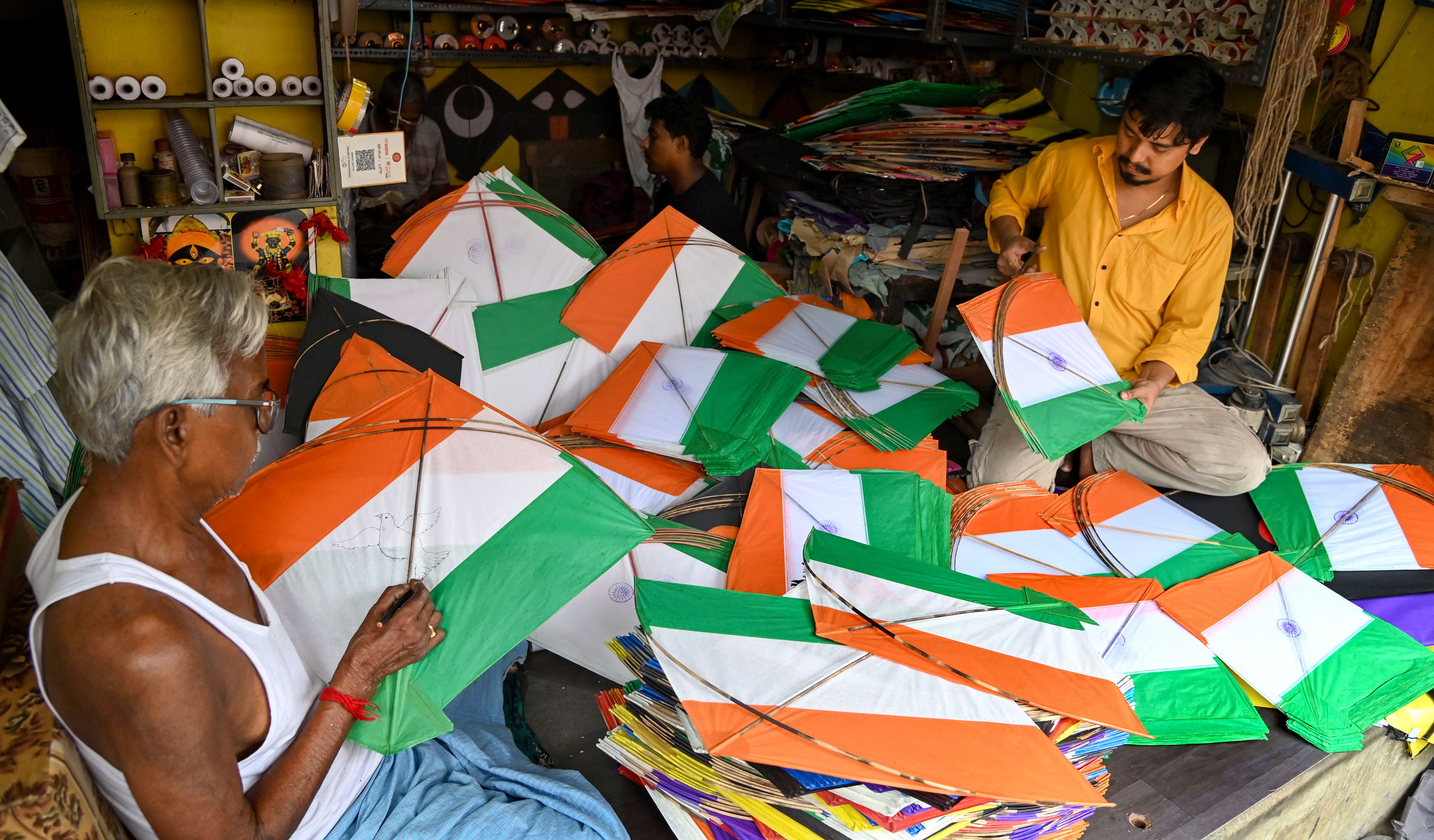 why-do-people-fly-kites-on-independence-day-the-tradition-and