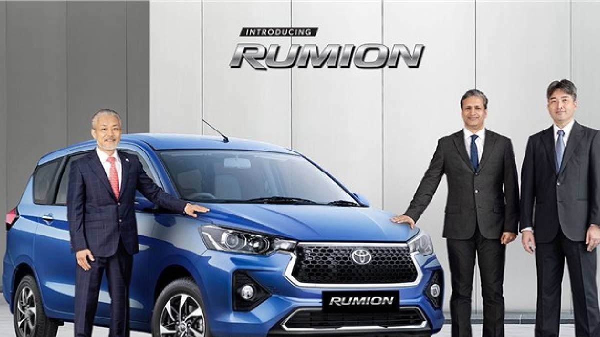 All-New Toyota Rumion Breaks Cover, Gets 3 Trims & 3 Powertrain Options ...