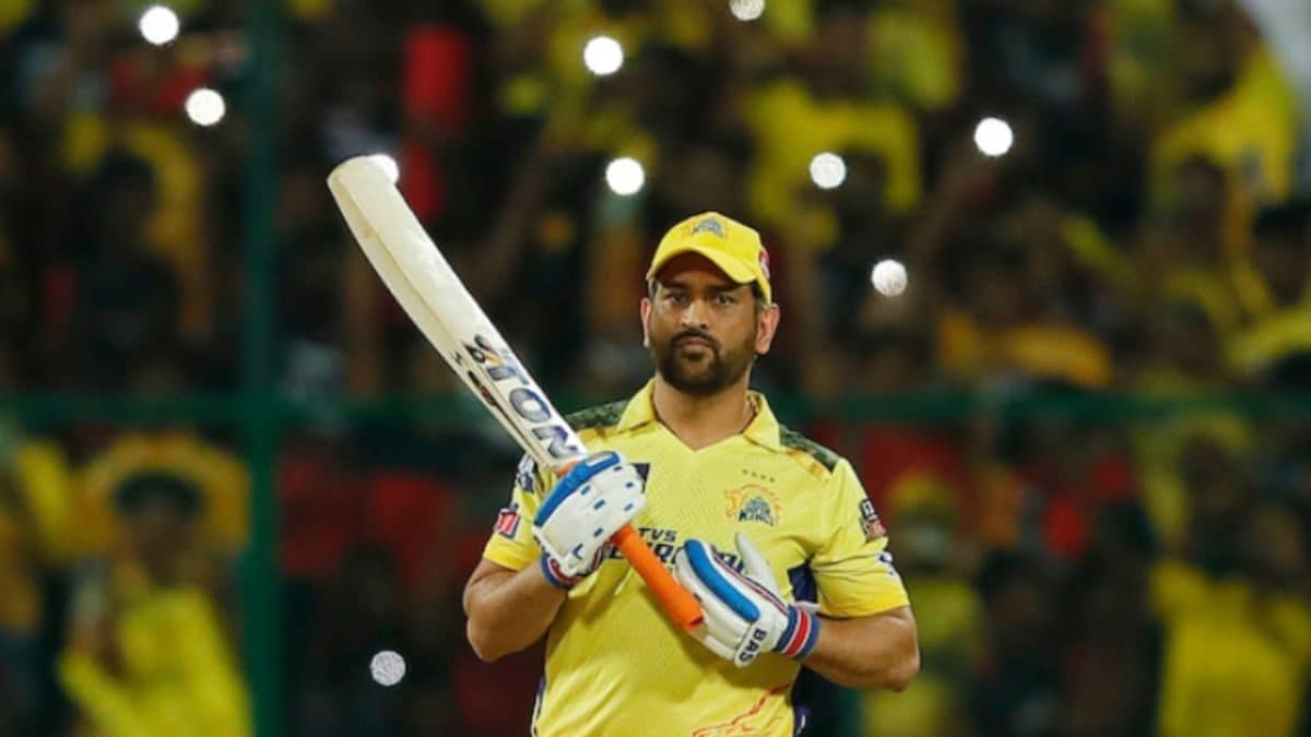 Viral Twitter Thread on Dhoni's Incredible Sixes in IPL 2023 is Smashing 'Hit' Among Fans - Vimarsana News