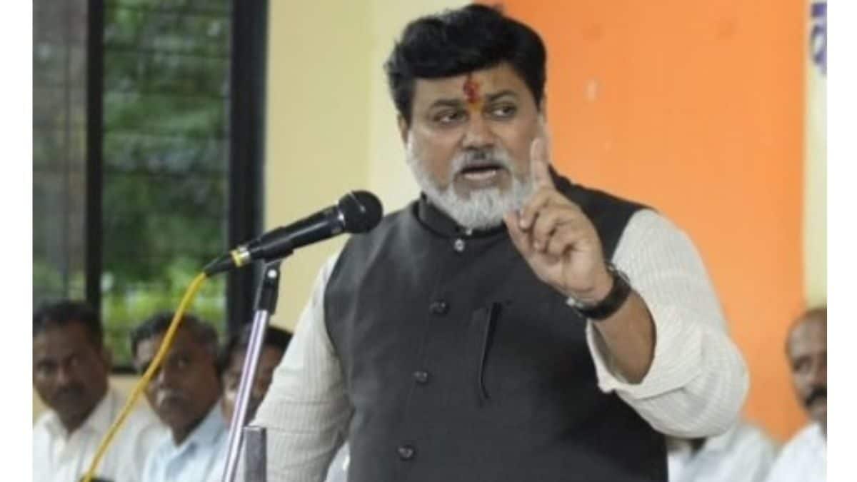Maha Announces Probe into Purchase of Medicines by Mumbai Civic Hospitals, White Paper on Services - Vimarsana News