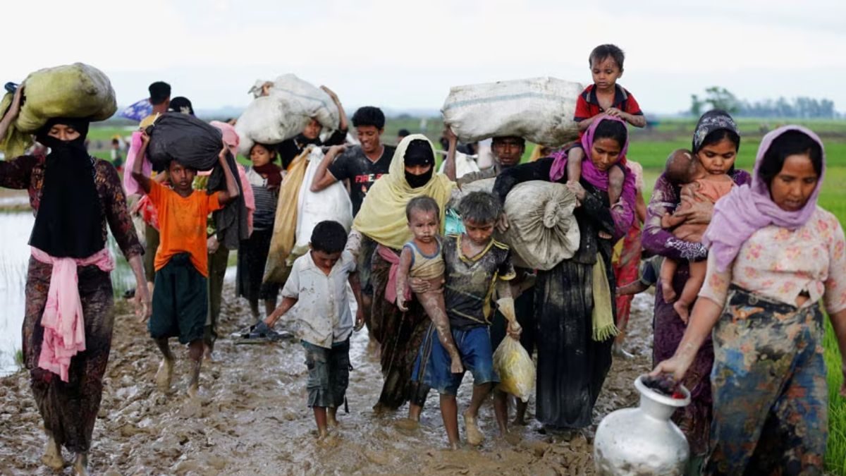Myanmar: At Least 17 Dead as Rohingya Boat Breaks Up off Coast - Vimarsana News