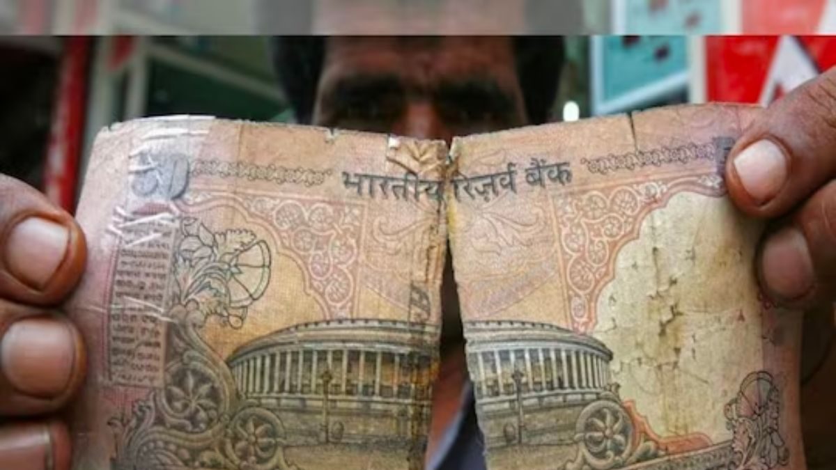 Everything You Need To Know About Exchanging Damaged Currency Notes From Banks