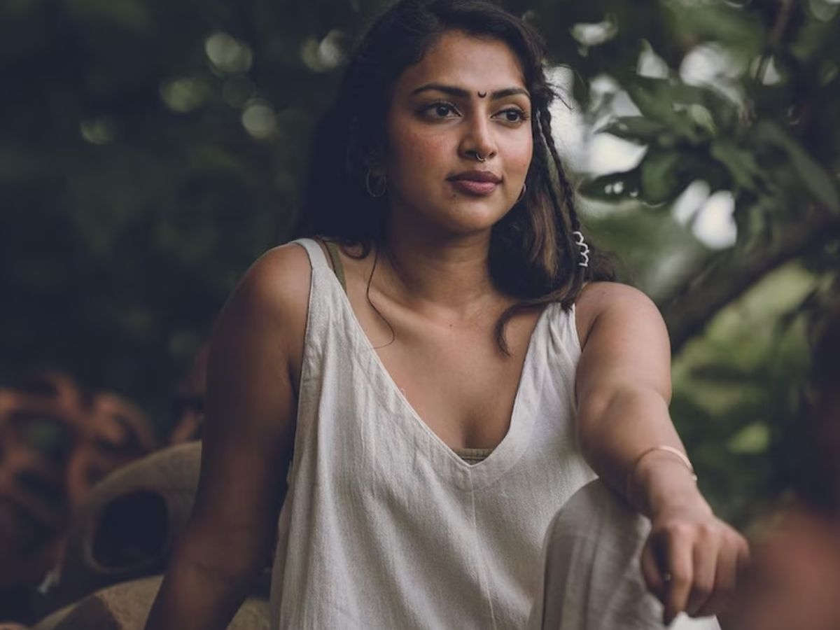 Actress Amala Paul Is Elegance Personified In White Outfit For Onam - News18