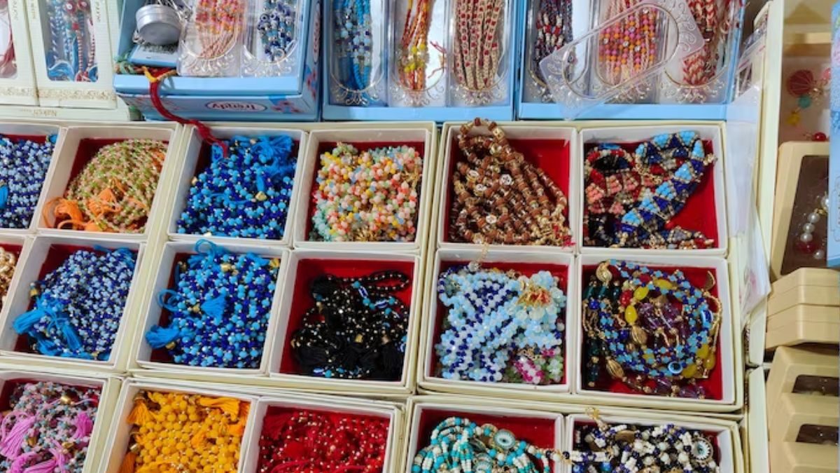 Kamla Nagar To Sadar Bazaar, 5 Go-to Locations For Raksha Bandhan Buying – News18