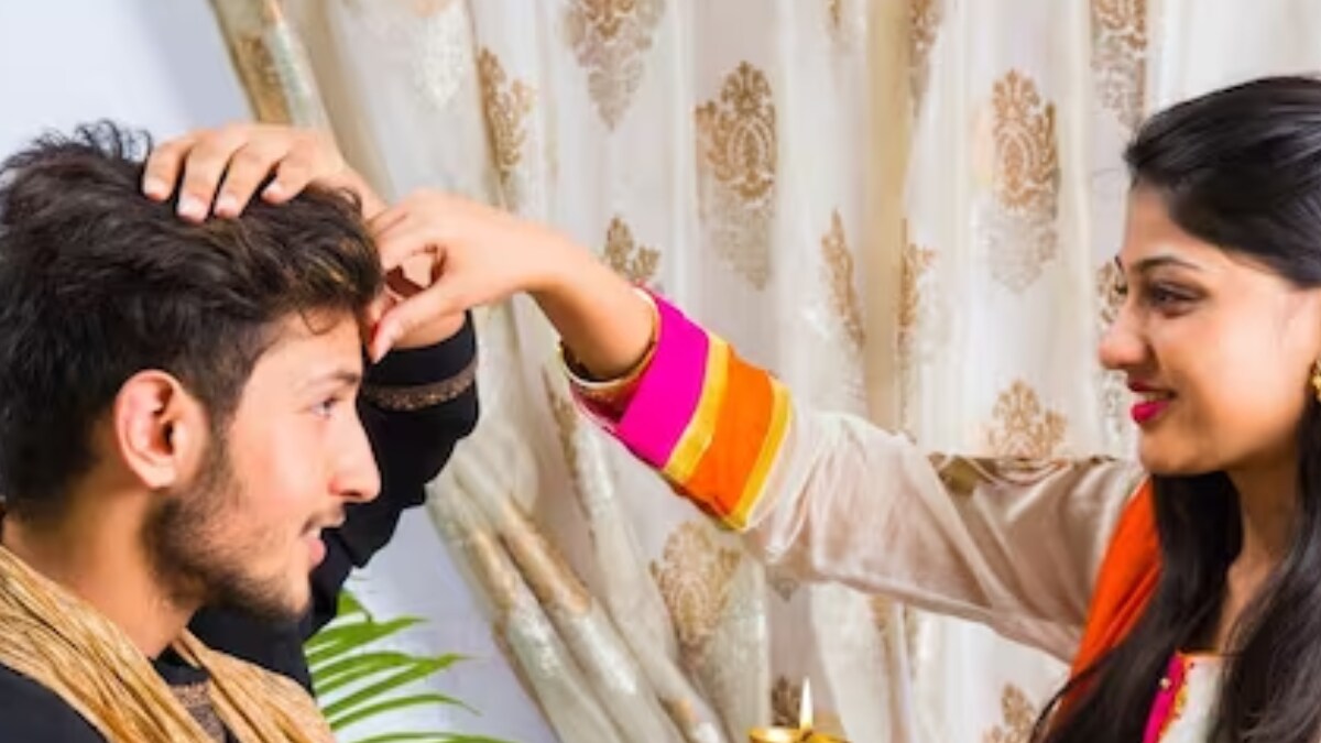 Raksha Bandhan 2023: Convey Love To Your Siblings With These Heartfelt Messages