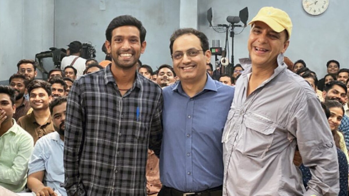 Vidhu Vinod Chopra Reveals His Wife Asked Him To Put 12th Fail On OTT: 'Teri Aur Vikrant Ki Film...' - Vimarsana News