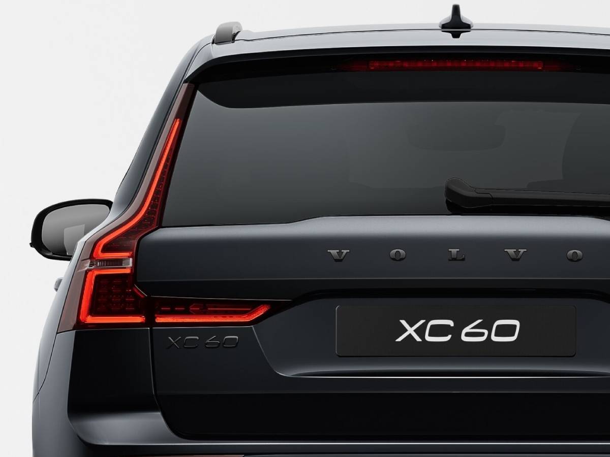 2024 Volvo XC60 Black Edition in Pics See Design, Features, Interior