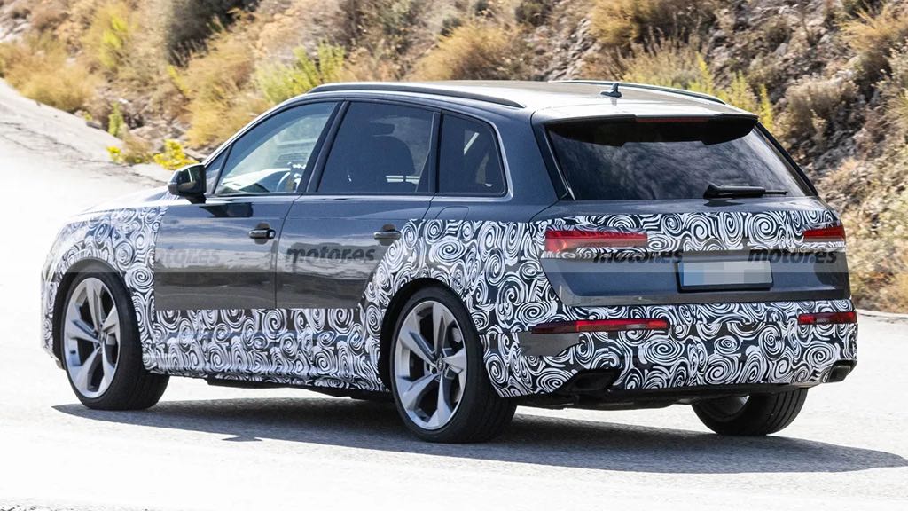The next Audi Q7 comes with 2 hybrid variants