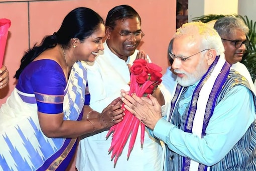 BJP Mahila Morcha has arranged a grand celebration at 9 am tomorrow at its Deen Dayal Upadhyay Marg office in New Delhi where women MPs, ministers and leaders will be present to say thank you to PM Narendra Modi who will be there. (News18 Photo)